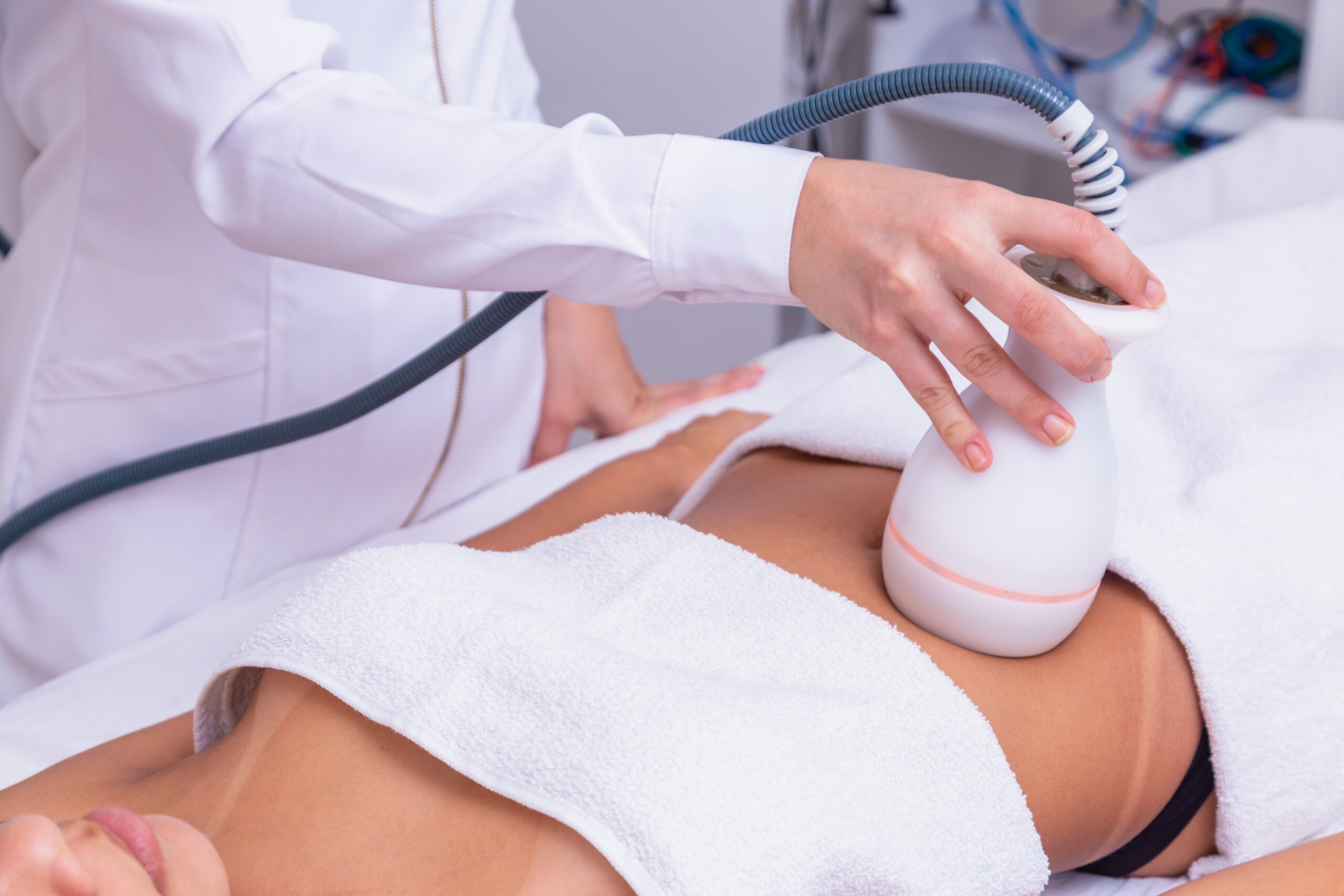 Woman,Doing,Lipocavitation,In,The,Clinic